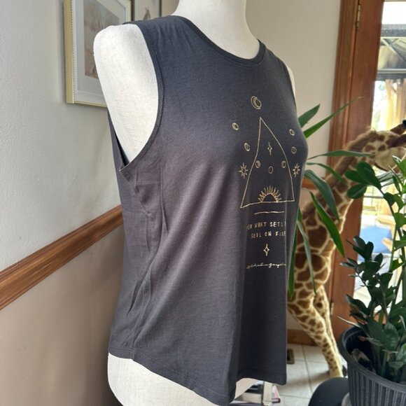 Spiritual Gangster Tank, Black with Gold, L, EUC - Picture 7 of 9